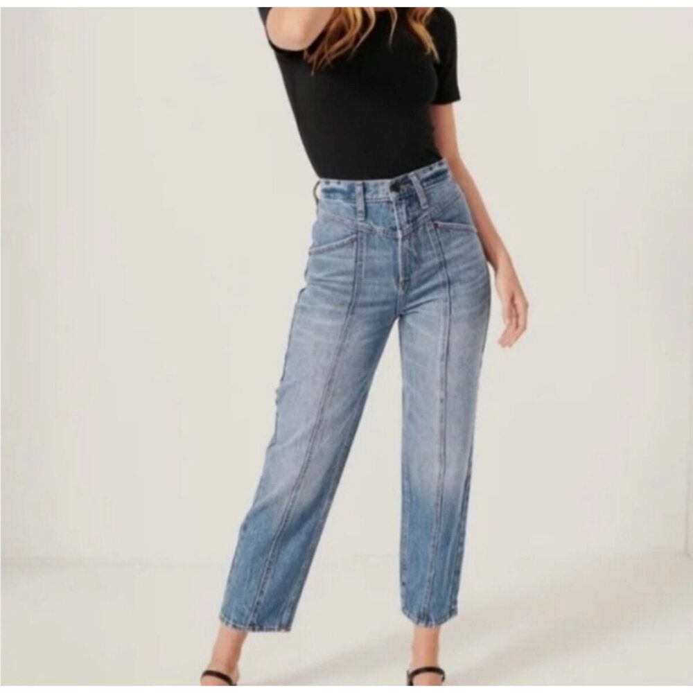 Abercrombie & Fitch High Rise Mom Balloon Seam Light Wash Rigid Denim Jeans 25